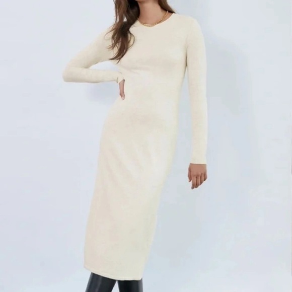 Babaton Dresses & Skirts - Aritzia Babaton Banter Sweater Dress